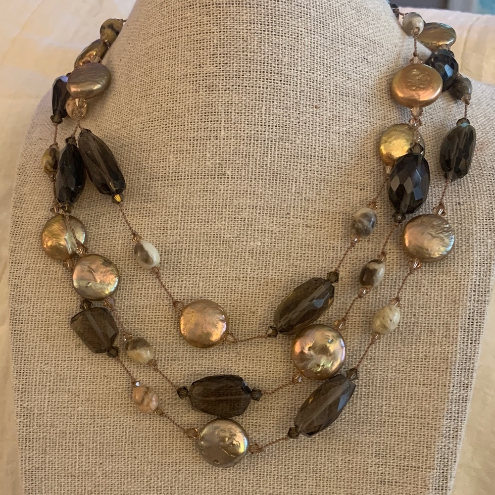 Chic Multi-Strand Necklace with Gold and Brown Beads